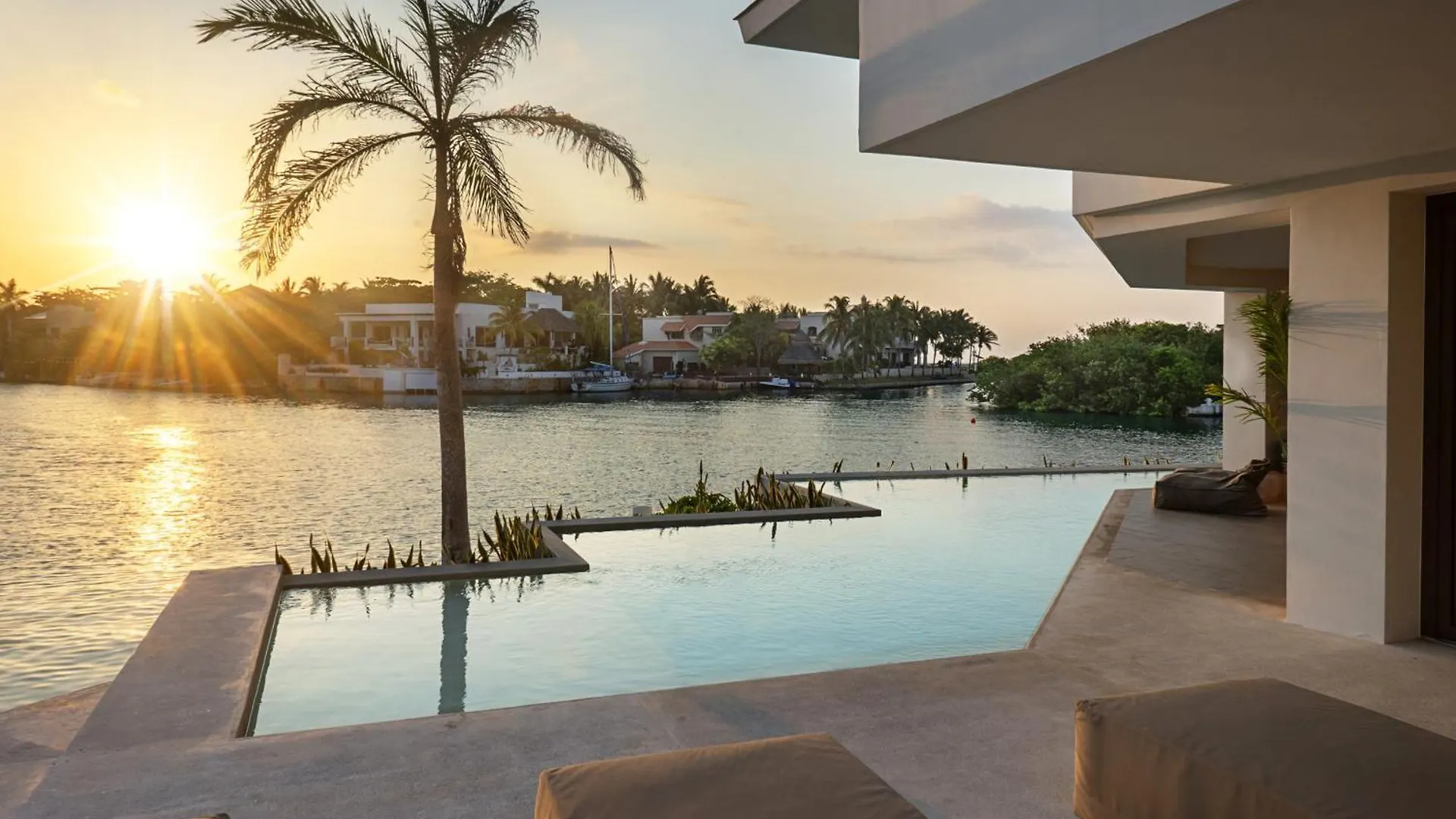 Luxury Villa 5 Bdr Oceanfront 5 Min Walk To Cenote Puerto Aventuras Mexico