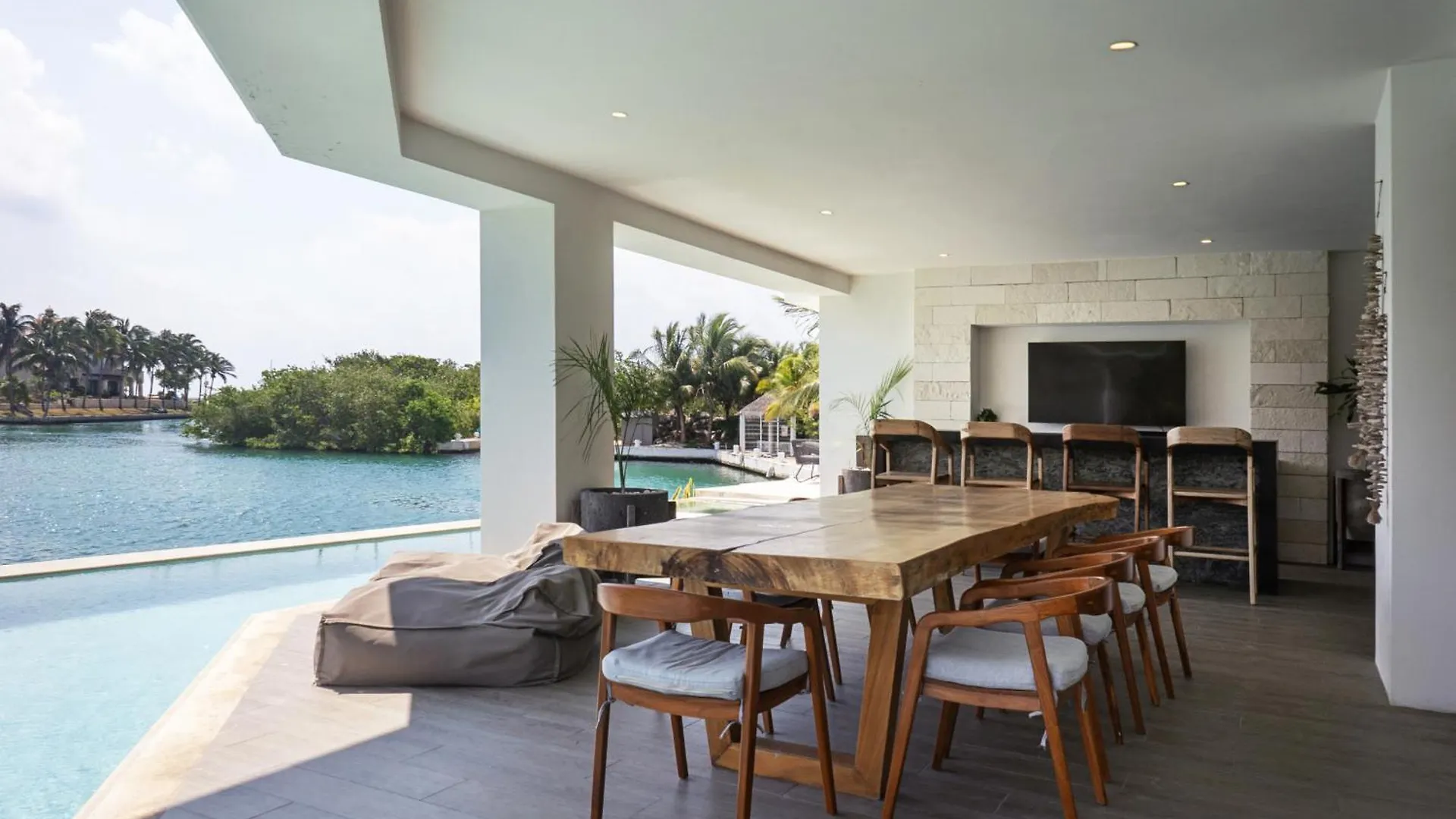 Luxury Villa 5 Bdr Oceanfront 5 Min Walk To Cenote Puerto Aventuras Mexico